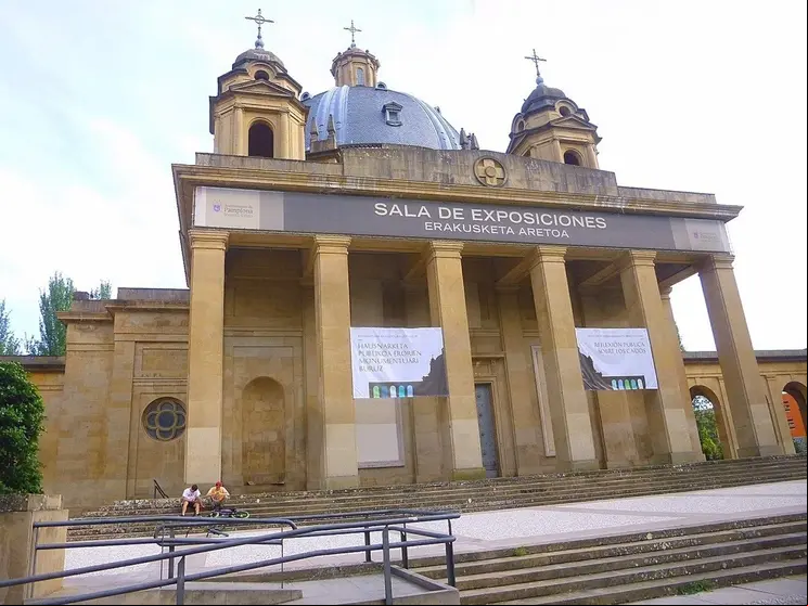 (Monumento_a_los_Caídos)