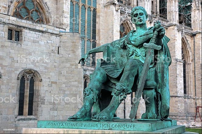 Estatua de Constantino en York, ciudad donde fue proclamado emperador